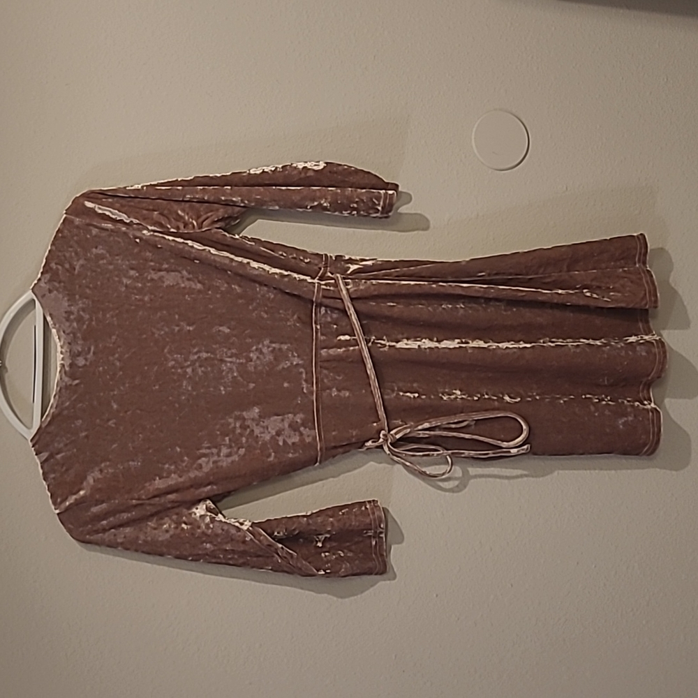 Tobi Wrap Dress - Picture 5 of 5
